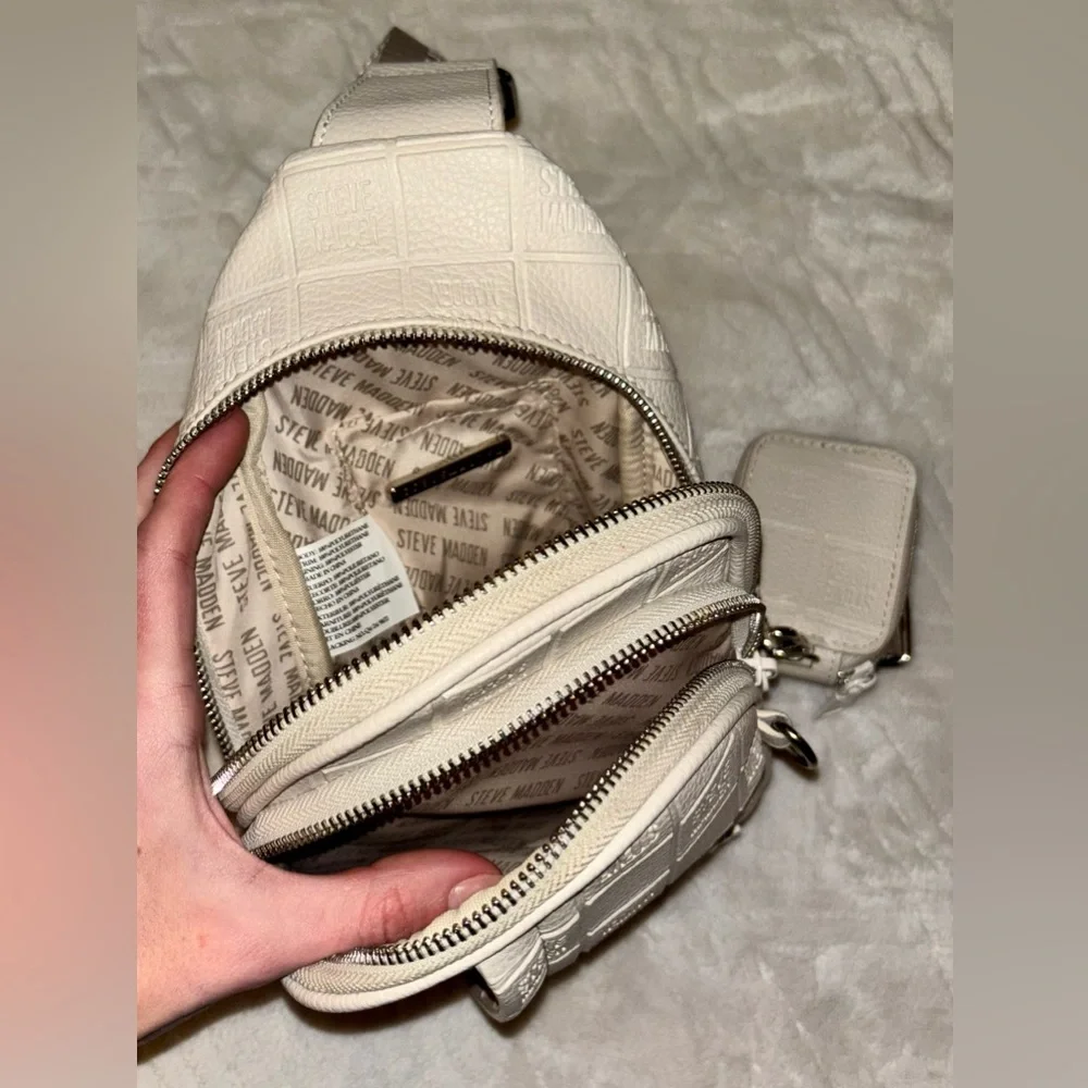 Steve Madden - Ivory Faux Leather Cross Body/Fanny Purse - Picture 3 of 4